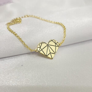 צמיד לב גאומטרי