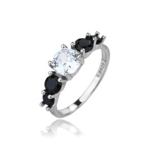 טבעת אבנים שחורה אבן מרכז